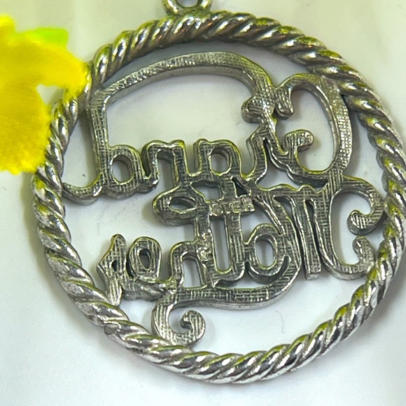 925 Sterling Silver Vintage Grand Mother Round Pendant - Picture 4 of 5